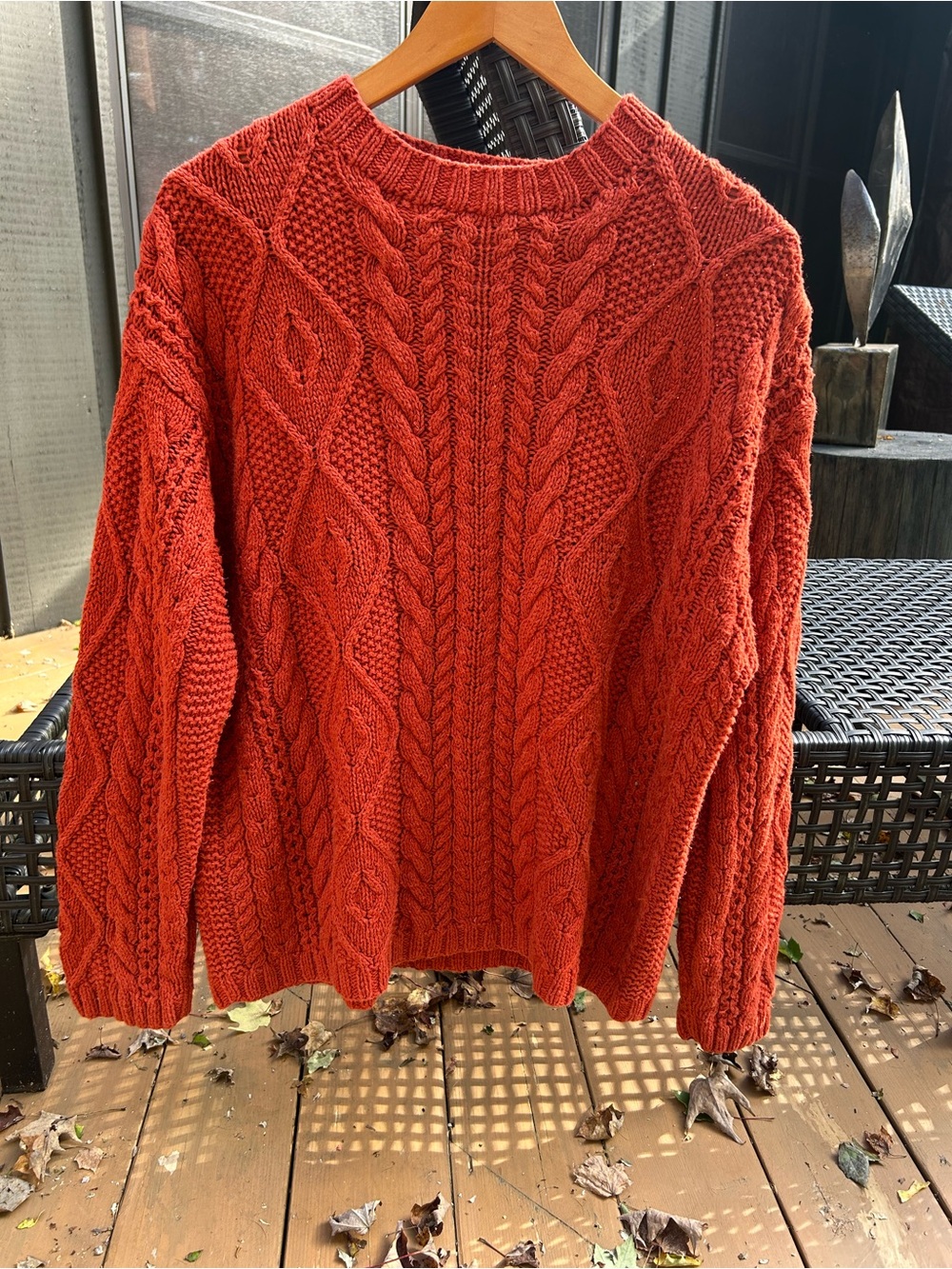 Abercrombie & Fitch Cottage Handknits heavy Cable Knit Crewneck Sweater - Rust M